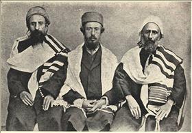 A rabbinical court from the early twentieth century, source: Wikipedia